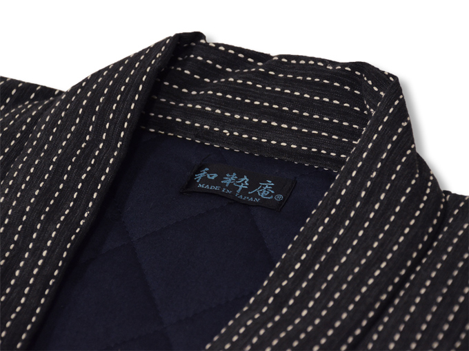 日本製 作務衣式綿入袢天　黒（ブラック）　衿部分
