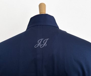 【文字刺繍/背中上部】イニシャル