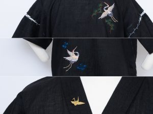 【ロゴ刺繍/背中右上・左下】【簡単絵柄刺繍 / 右衿上部】E-07 鶴・金