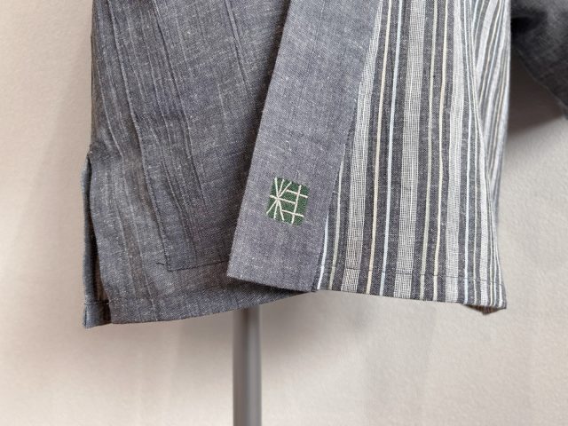 【簡単絵柄刺繍】W-06 和粋庵ロゴ・緑×銀/左衿下部