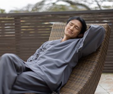 快適な着心地と多機能性を兼ね備えた『聖シリーズ』の作務衣