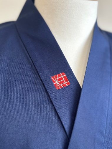 【簡単絵柄刺繍】W-03 和粋庵 赤×銀/右衿上部