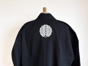 【簡単家紋刺繍】S-01 抱き柏