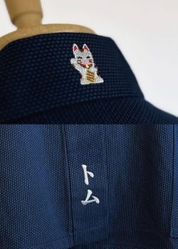 【 文字/右衿裾】【簡単絵柄 /後ろ衿・】E-20 招き猫