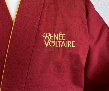 【ロゴ刺繍/左胸】