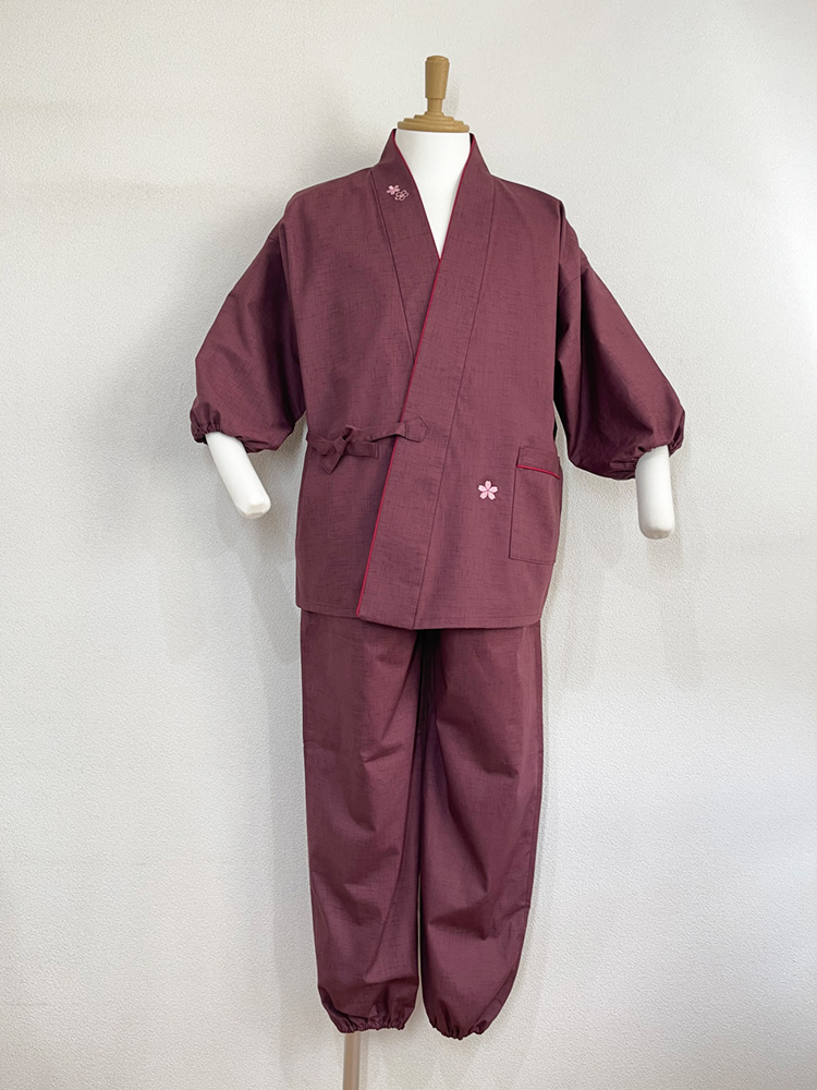 【実店舗限定販売】桜の刺繍をあしらった絣風女性無地作務衣