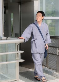 1405 近江ちぢみ絣織作務衣 No.4 グレー