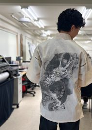 7010 水墨画甚平  ベージュ／龍  L