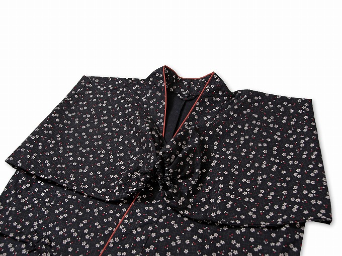 女性総柄作務衣　絣桜（かすりさくら）黒（ブラック）上着２