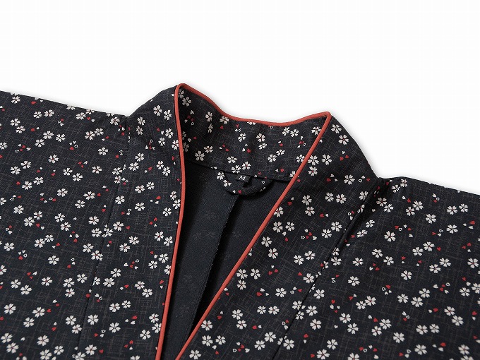 女性総柄作務衣　絣桜（かすりさくら）黒（ブラック）上着３
