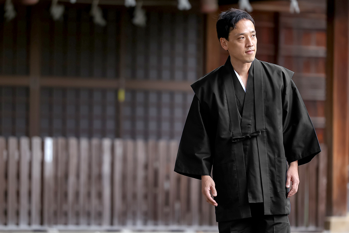 壱木4114 男の袖無し羽織 丈101Кシルクレーヨン縮緬の抹茶色 新品