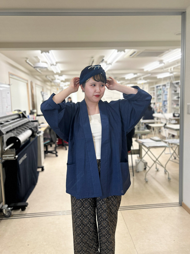 1093 近江ちぢみ本麻ジャケット同系色コーデ