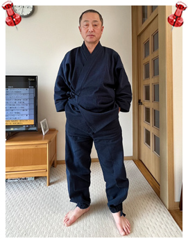 太刺子作務衣　濃紺　Lサイズ / 身長165cm 体重67kg / サイズ感：自分的にはゆったり着たいのでＬサイズジャストでした。  
太刺子の厚手の感じが、なんとも言えず良く、また、なんとも言えない品があります、価値に合う良い商品です。